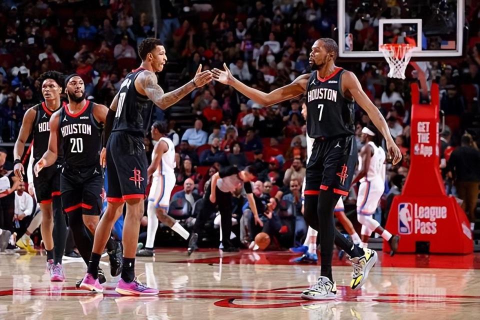 开云赛事-几年过去了一点都没进步！火箭锋线新星的情况真是令人非常担心？