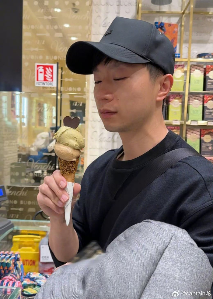 开云体育-马龙首次飞机上邂逅极光|_新浪体育_新浪新闻